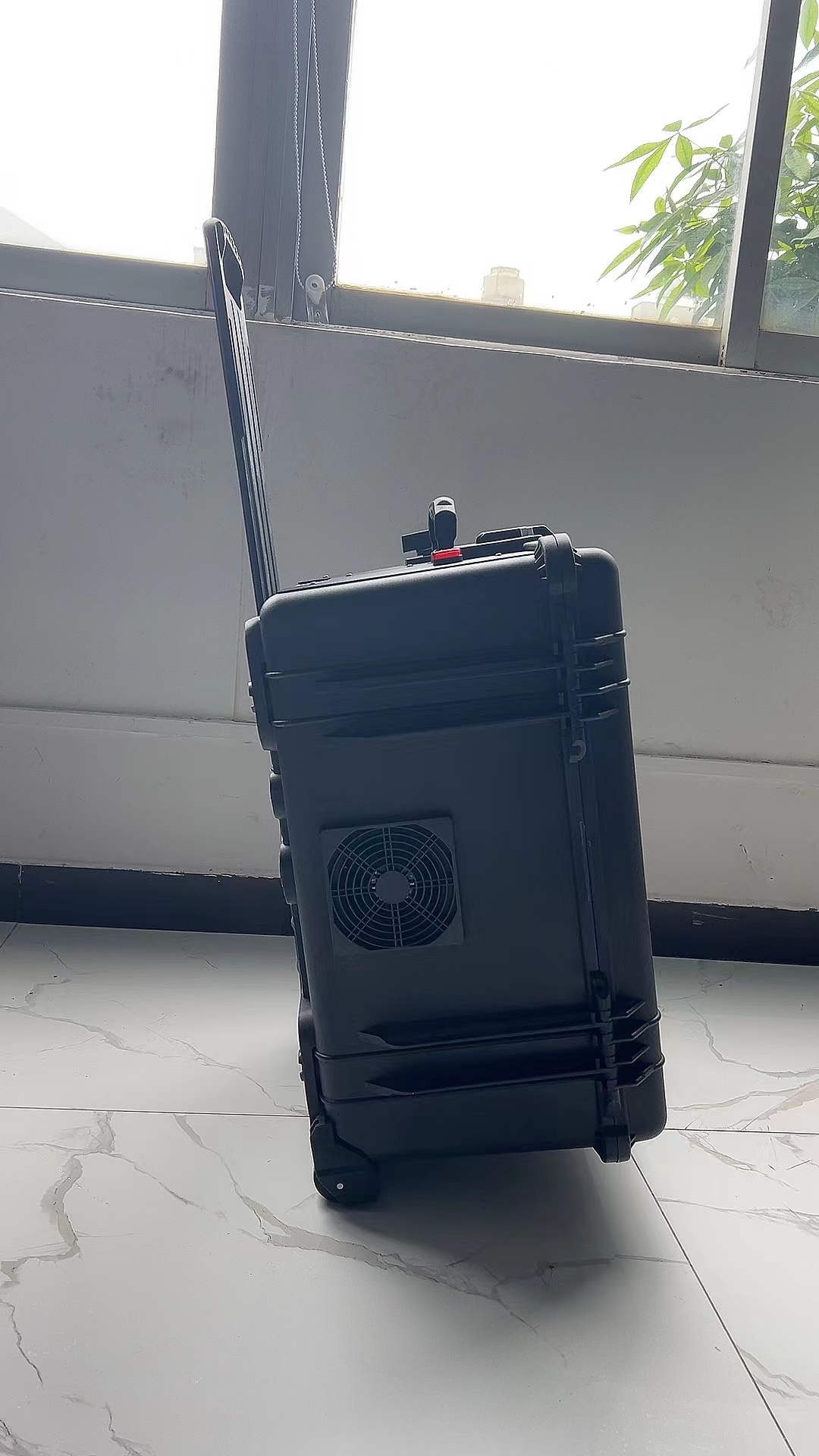 清流手拉箱型移动通信干扰器